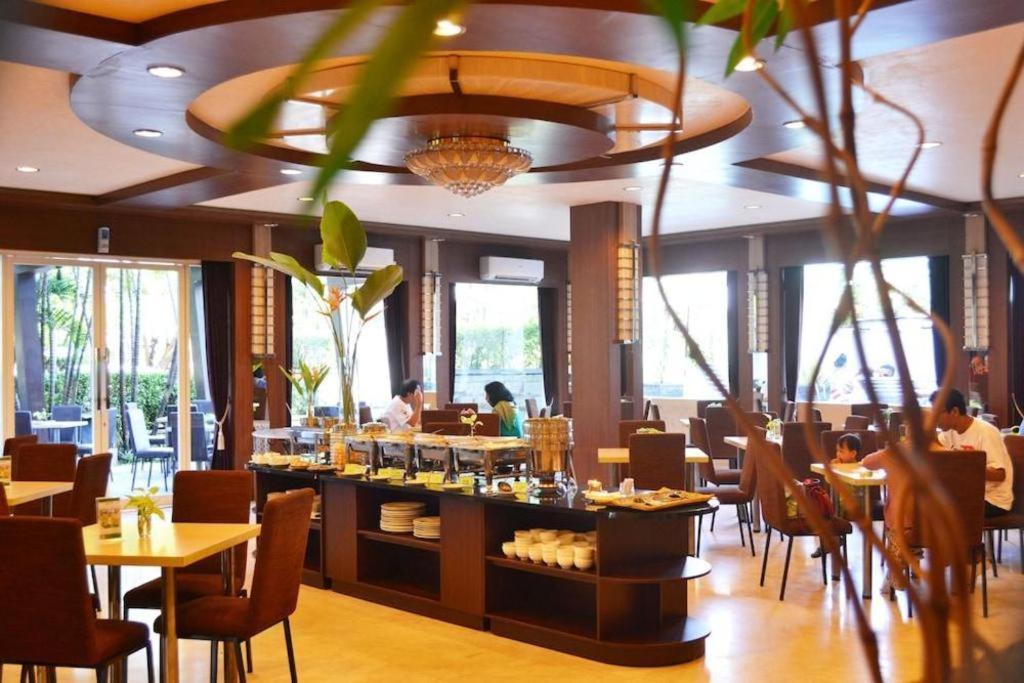 乡村传统度假酒店 泗水 外观 照片
